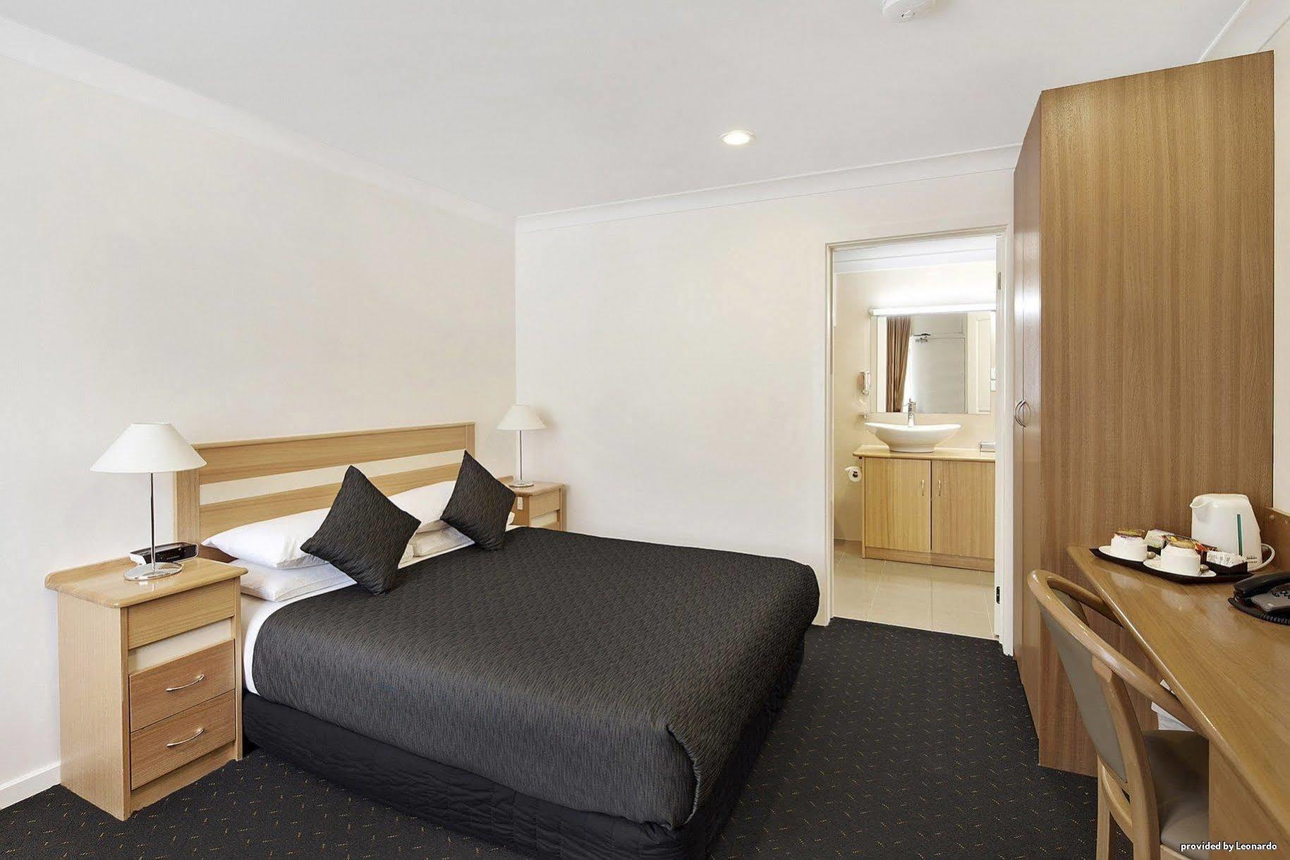 Melbourne'S Princes Park Hotel Kültér fotó
