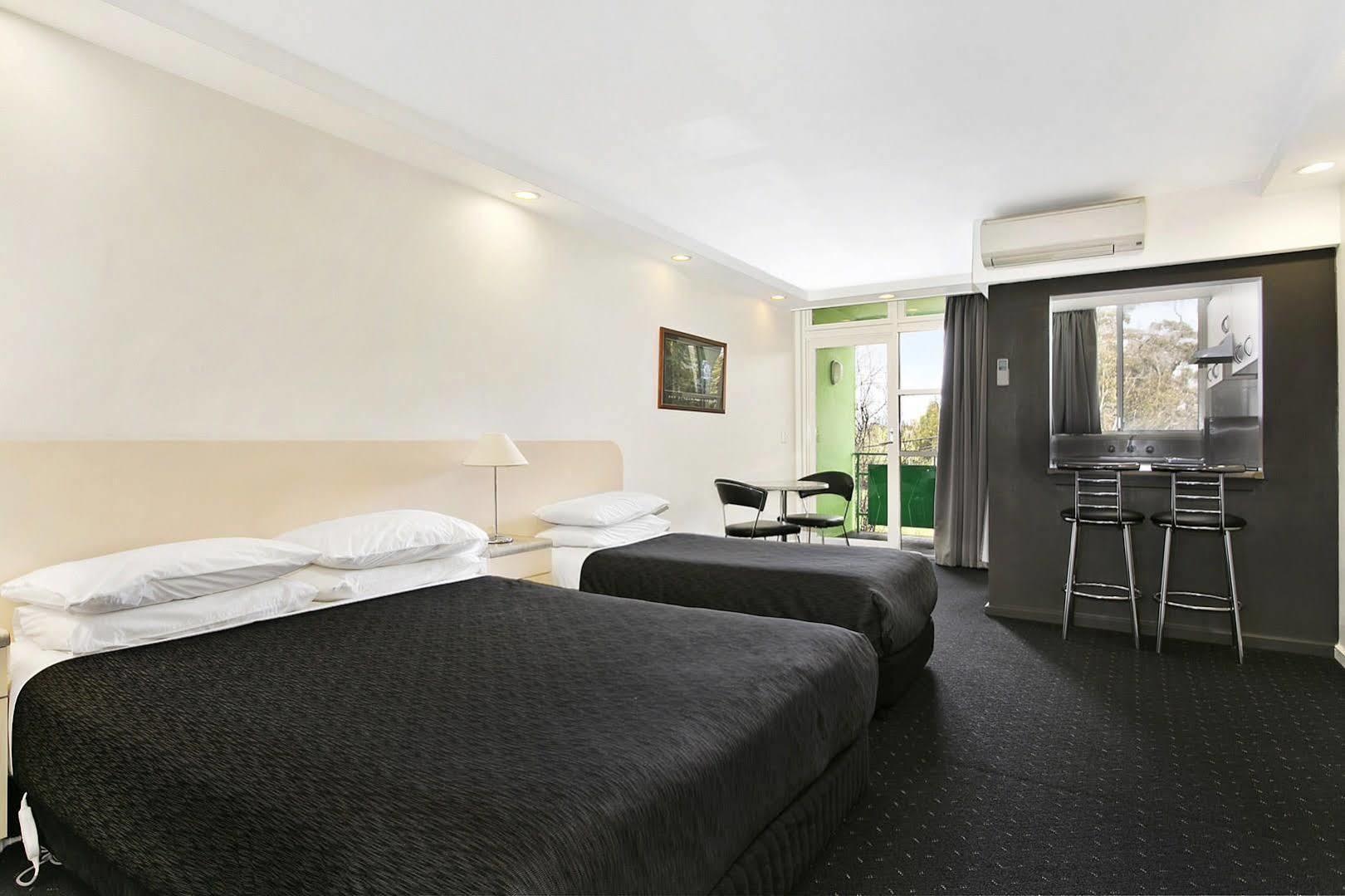 Melbourne'S Princes Park Hotel Kültér fotó