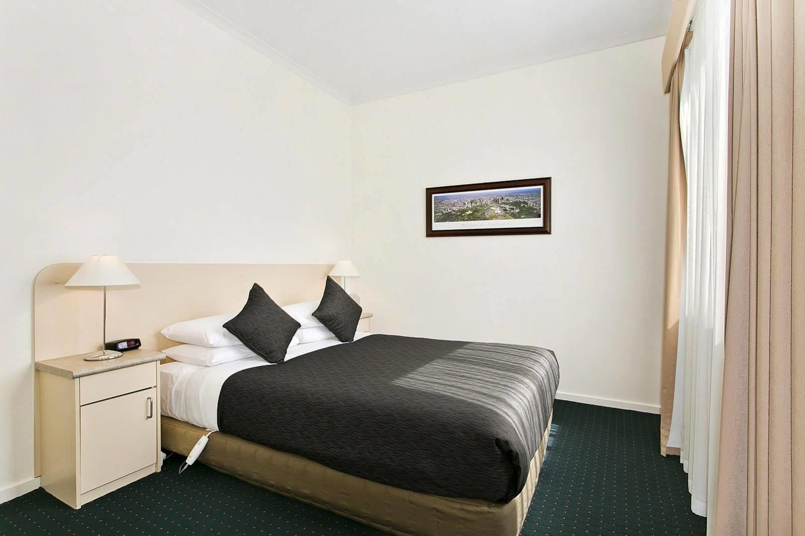 Melbourne'S Princes Park Hotel Szoba fotó